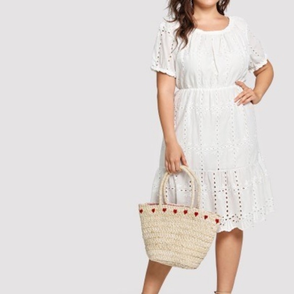 SHEIN Dresses & Skirts - SHEIN Plus Embroidery Blouson Waist Dress